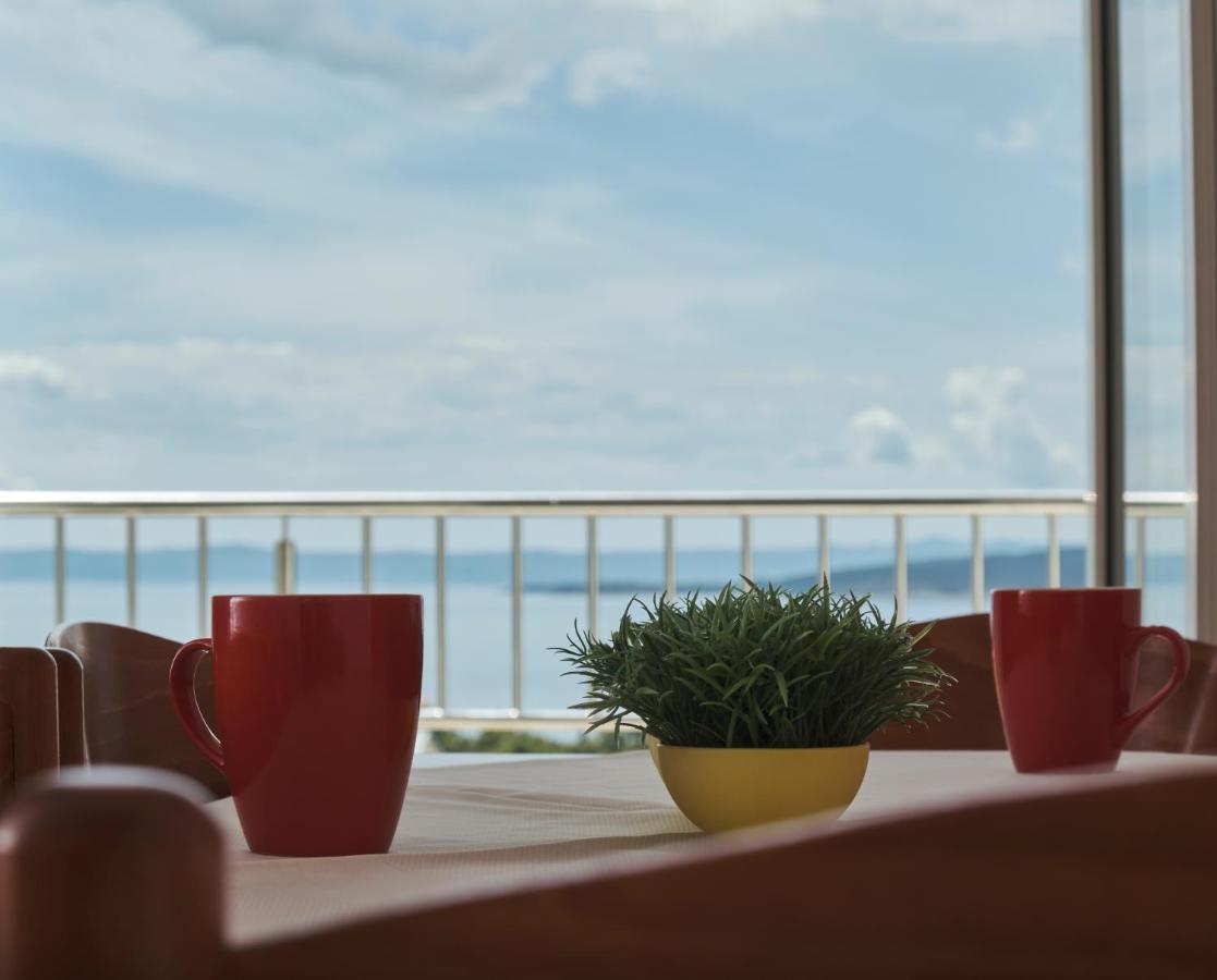 Studios Ruza Baška Voda Buitenkant foto