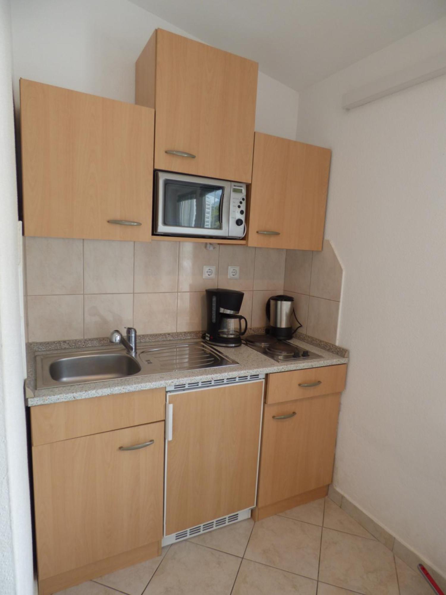 Studios Ruza Baška Voda Buitenkant foto