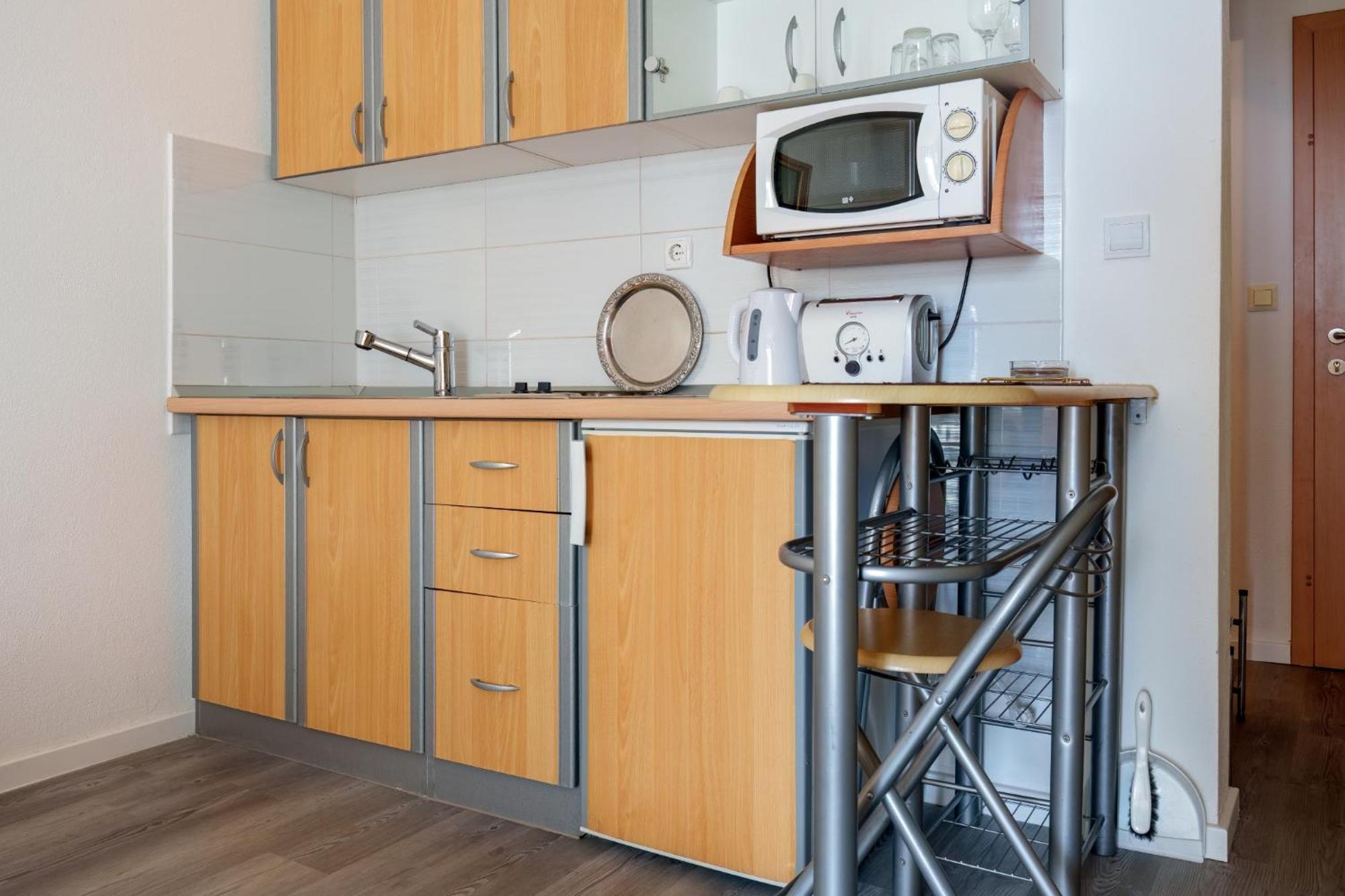 Studios Ruza Baška Voda Buitenkant foto
