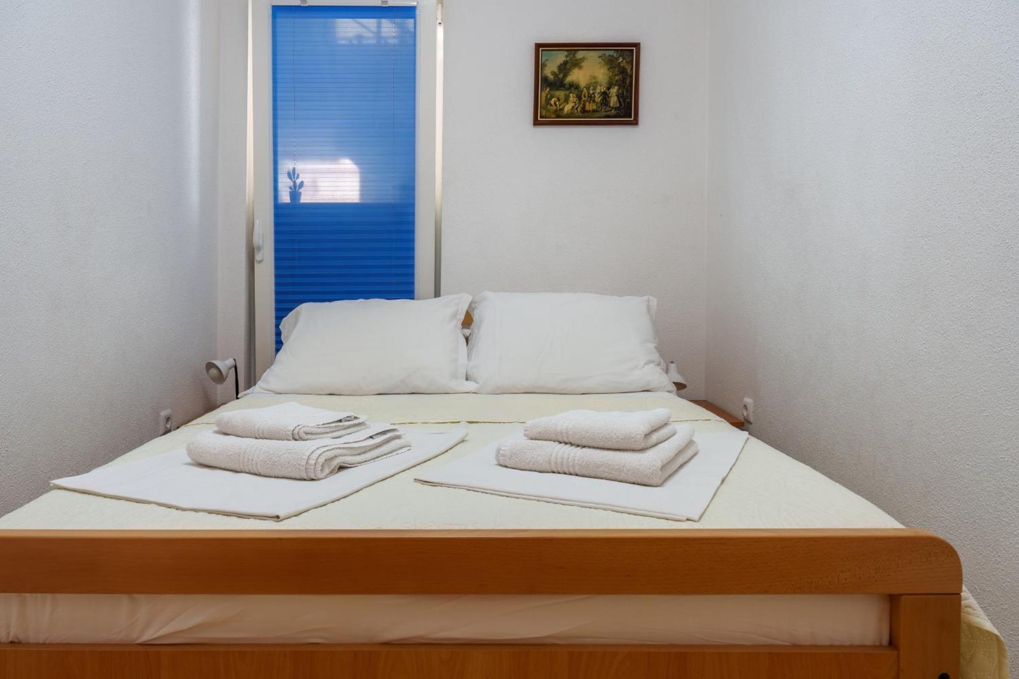 Studios Ruza Baška Voda Buitenkant foto